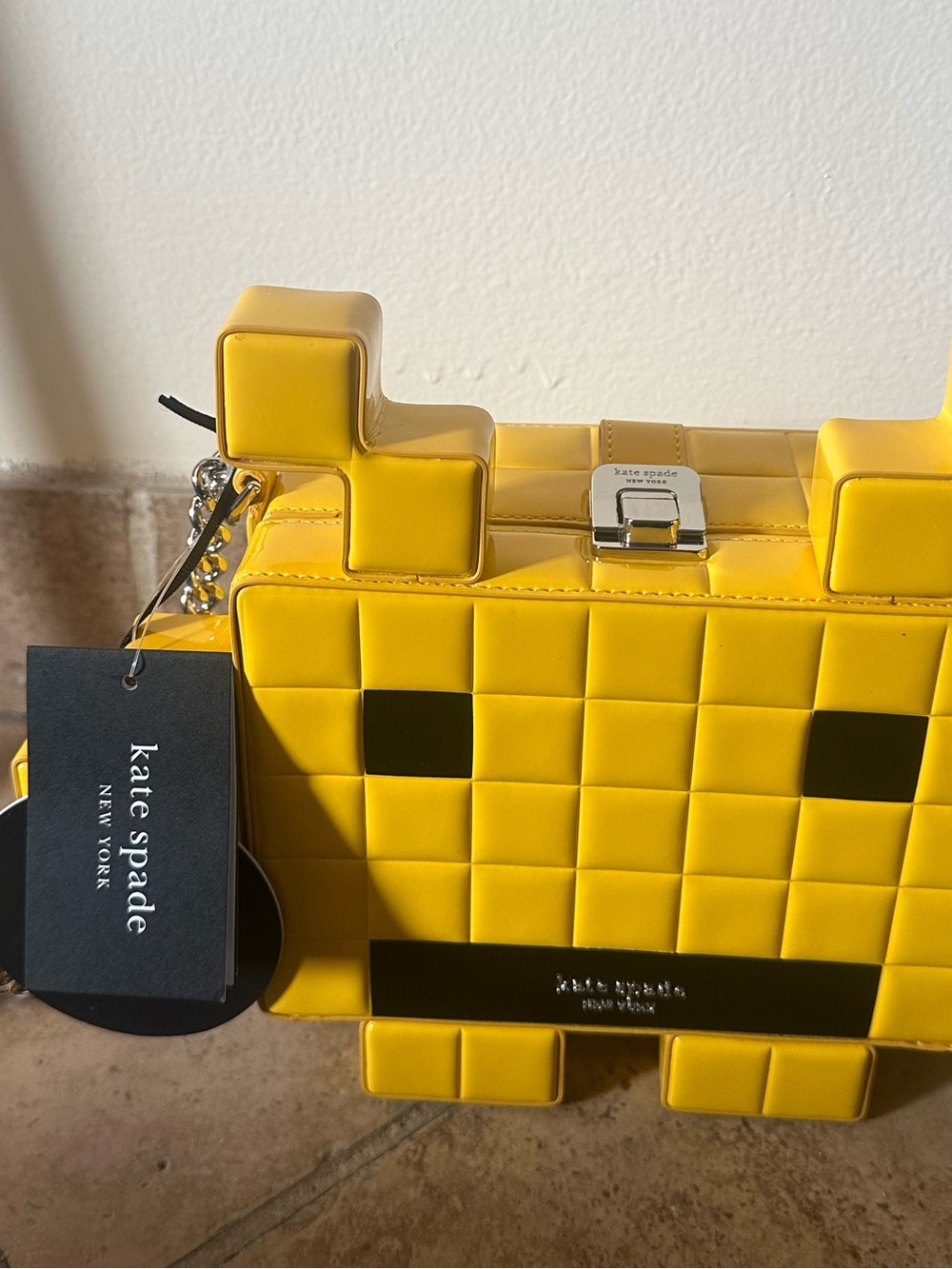 Space Invaders X Kate Spade New York Patent 3d Alien Crossbody - Picture 11 of 12